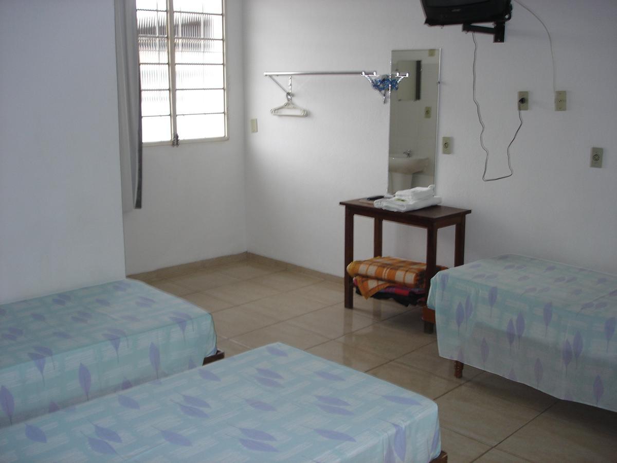 Delmus Hotel Conselheiro Pena Bagian luar foto